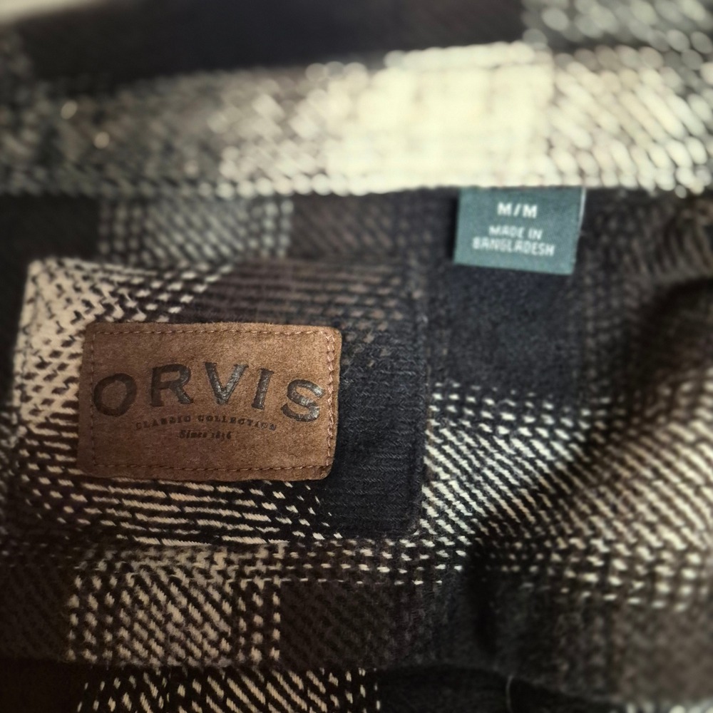 Orvis Men's Heavyweight Shacket Medium Black White Plaid Button Down Cotton - Picture 2 of 5
